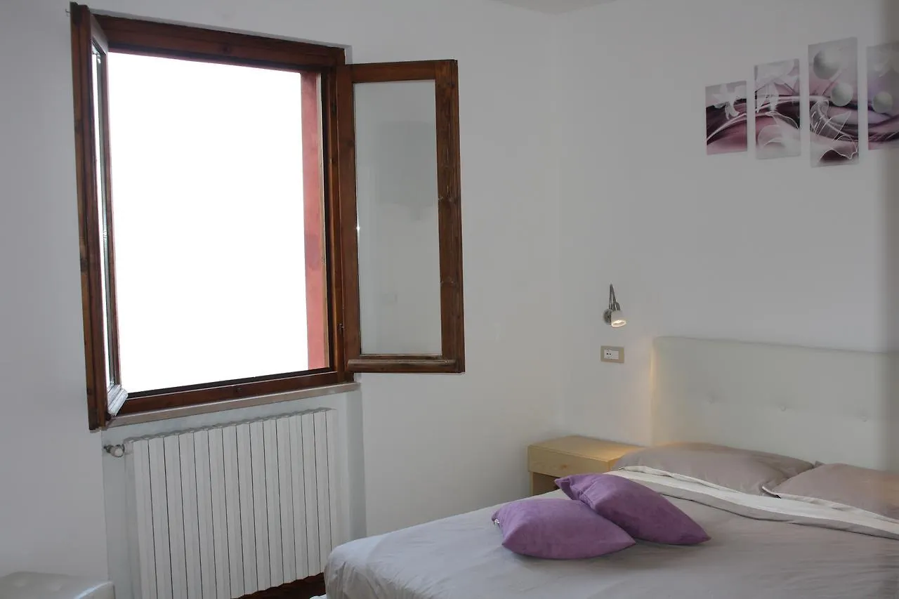 Ca Vecia Hotel Gargnano 2*,  Italy